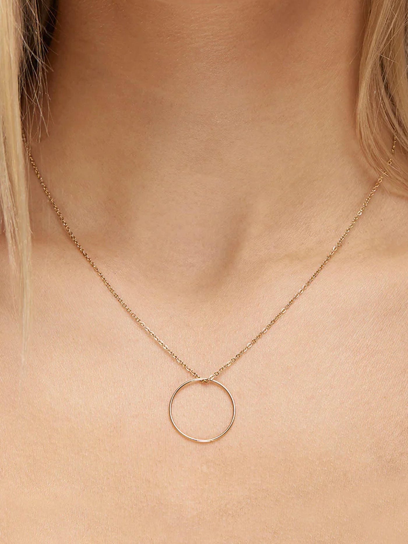 Circle Pendant Necklace